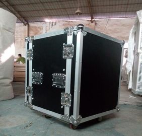 中国 中耐衝撃性の泡との印刷物のロゴの棚の箱の AluminumTool の場合 サプライヤー