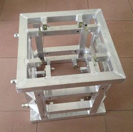 中国 銀製の隅木のトラス カプラー、アルミニウム段階のトラス システム サプライヤー