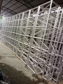 中国 ボルト アルミニウム材料が付いている正方形の段階の照明トラス400 x 400mm 工場